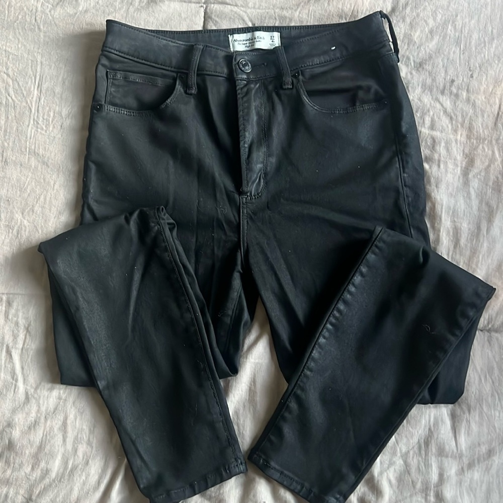 Abercrombie and Fitch the super skinny ankle, high-rise pants